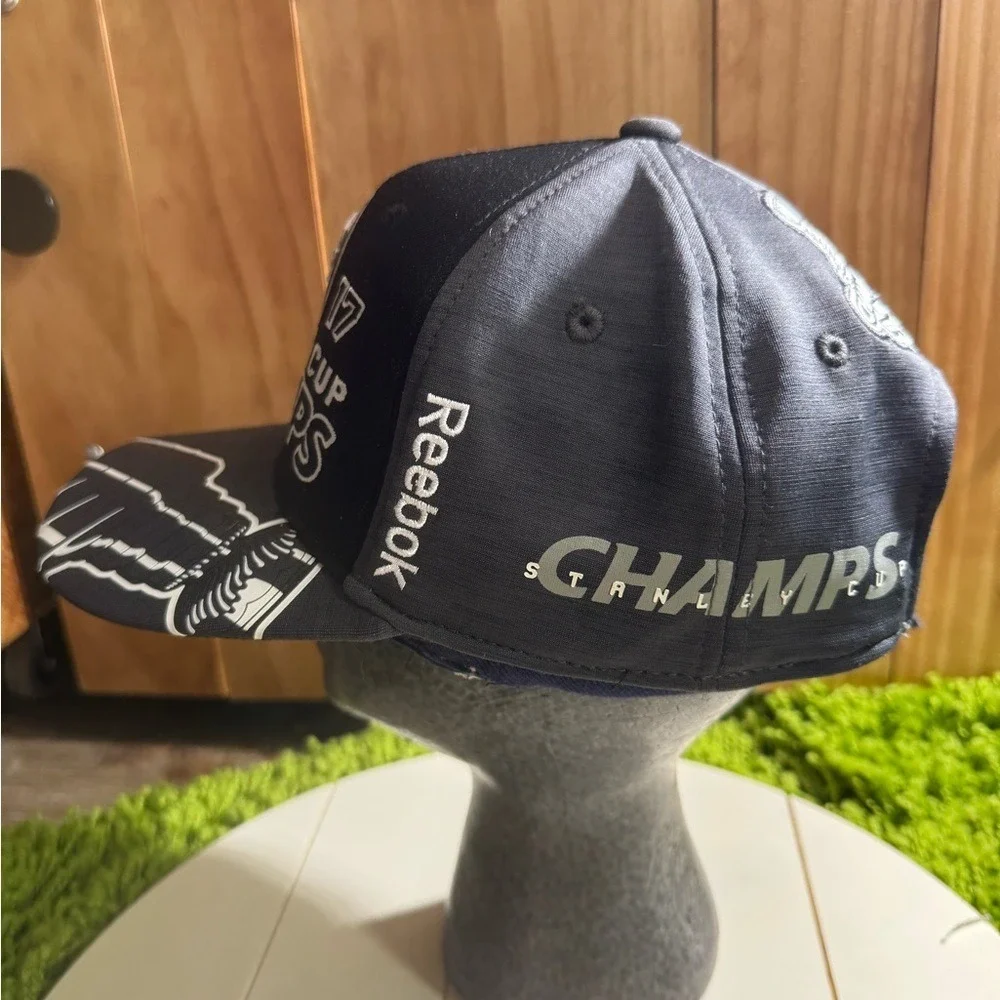Reebok Pittsburgh Penguins 2017 Stanley Cup Champs Snapback Hat Black Mens NHL